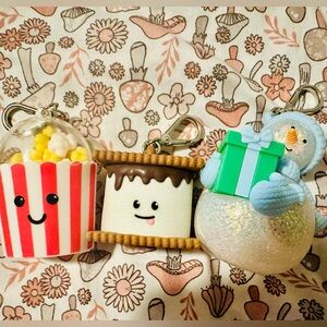 Bath and Body Works sanitizer holder